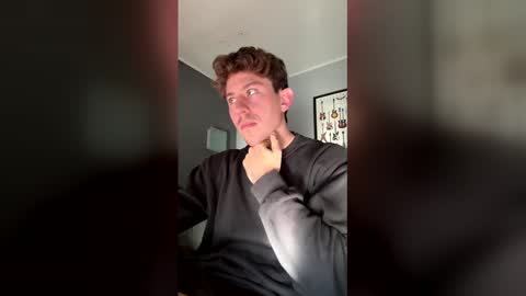 Snapshot of saint_nott chatting on May 12, 7:22 pm saint_nott online show from May 12, 7:22 pm