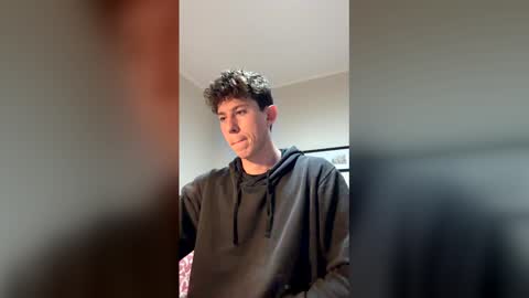 Snapshot of saint_nott chatting on May 14, 8:37 pm saint_nott online show from May 14, 8:37 pm