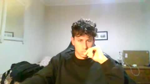 Snapshot of saint_nott chatting on May 29, 2:31 am saint_nott online show from May 29, 2:31 am