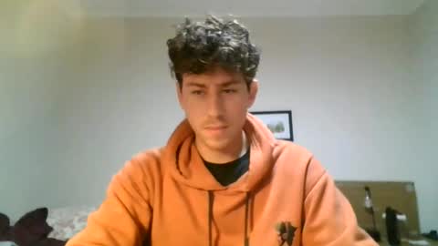 Snapshot of saint_nott chatting on June 17, 5:14 pm saint_nott online show from June 17, 5:14 pm
