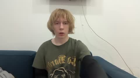 saintfawn online show from July 11, 6:38 am