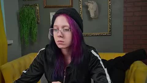 sakurabliss online show from February 13, 8:10 am