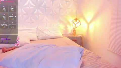 Snapshot of salem_rose01 chatting on June 17, 4:15 am salem_rose01 online show from June 17, 4:15 am