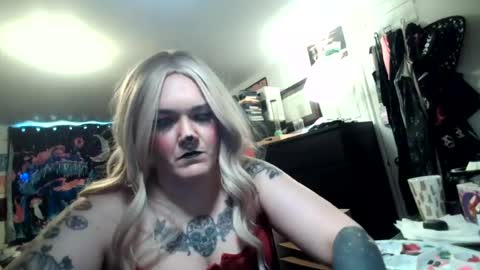 salemsslut online show from June 19, 3:05 pm