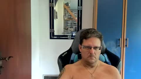 Snapshot of salichris chatting on July 15, 7:46 am salichris online show from July 15, 7:46 am