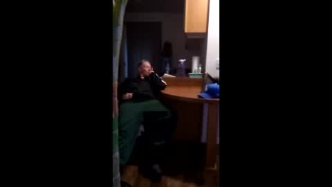 Snapshot of salis1981 chatting on April 11, 2:05 am salis1981 online show from April 11, 2:05 am