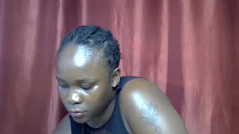 sally_bee1 online show from April 28, 3:22 am