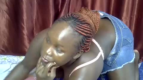 sally_bee1 online show from June 10, 4:23 am