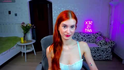 Snapshot of sallybiscuit chatting on September 20, 12:06 pm Sally online show from September 20, 12:06 pm