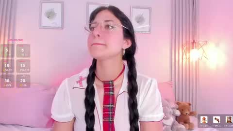 Snapshot of sallyrosee_ chatting on July 18, 3:49 pm Sally online show from July 18, 3:49 pm