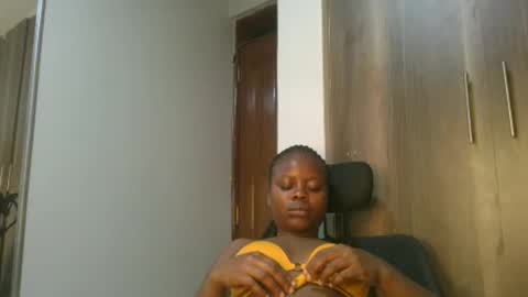 Snapshot of sallysasha254 chatting on December 10, 5:55 pm sallysasha254 online show from December 10, 5:55 pm