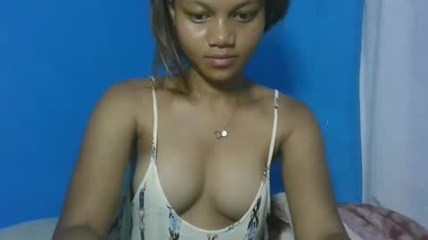 Snapshot of sallywett chatting on January 21, 2:33 am SallyWett online show from January 21, 2:33 am