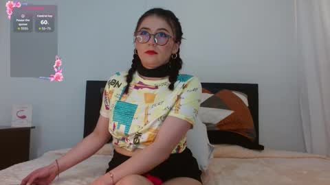 Snapshot of salma_tori chatting on December 4, 12:20 am salma_tori online show from December 4, 12:20 am