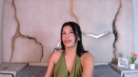 Snapshot of salmaportman_ chatting on July 28, 2:18 am salmaportman_ online show from July 28, 2:18 am