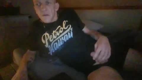 Snapshot of salmo6 chatting on December 18, 5:57 am salmo6 online show from December 18, 5:57 am