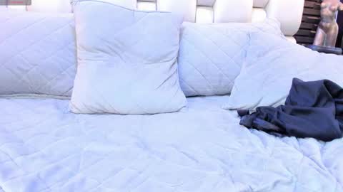 salome online show from January 9, 5:43 pm