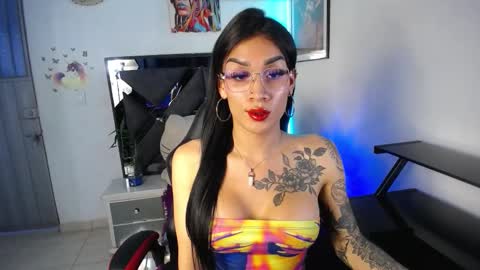 Snapshot of salo_hot01 chatting on November 5, 11:49 pm SALO HOT online show from November 5, 11:49 pm