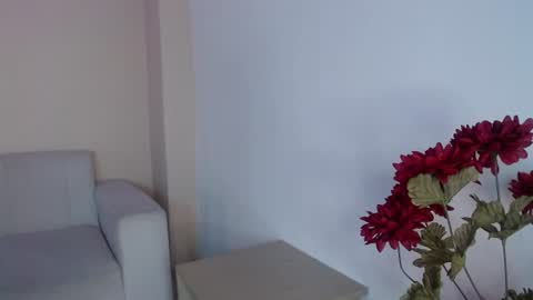 Snapshot of salome__2002 chatting on June 28, 12:00 pm salome__2002 online show from June 28, 12:00 pm