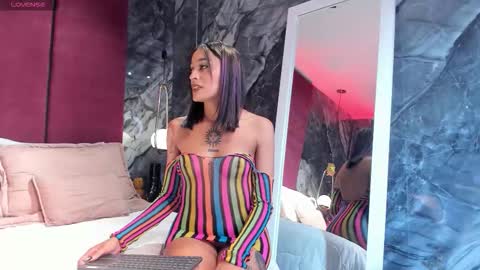 S A L O M E   online show from March 12, 12:33 pm