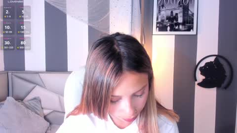 Snapshot of salome__evans chatting on February 3, 12:25 pm salome__evans online show from February 3, 12:25 pm