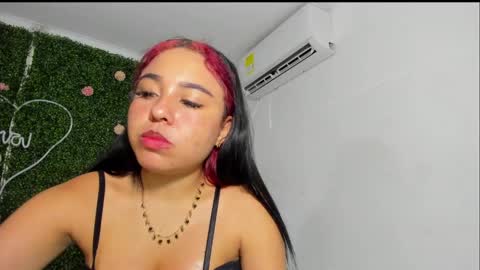 Snapshot of salome_domi chatting on January 13, 5:44 pm salome online show from January 13, 5:44 pm