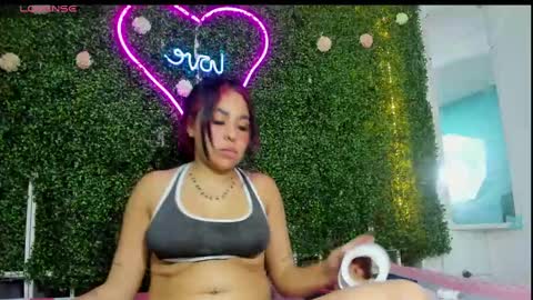 Snapshot of salome_domi chatting on January 20, 11:10 pm salome online show from January 20, 11:10 pm