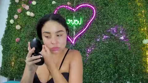 Snapshot of salome_domi chatting on February 24, 5:31 pm salome online show from February 24, 5:31 pm