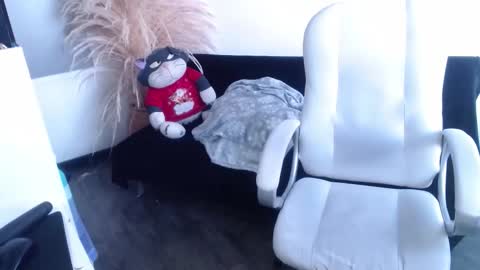 salome_drasin online show from January 7, 5:15 pm