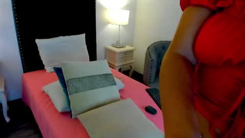 salome romeli online show from April 21, 7:39 pm