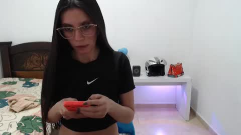 salome  online show from February 25, 7:58 pm