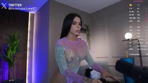 Salome Acosta online show from January 9, 10:55 pm