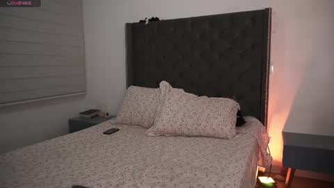 Snapshot of salomedyla chatting on June 17, 10:32 pm salomedyla online show from June 17, 10:32 pm