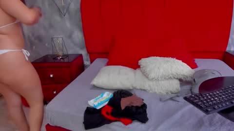 SalomeEvanz online show from May 13, 5:54 pm