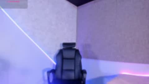 Snapshot of salomeferreira_ chatting on November 17, 4:13 pm Salome Ferreira online show from November 17, 4:13 pm