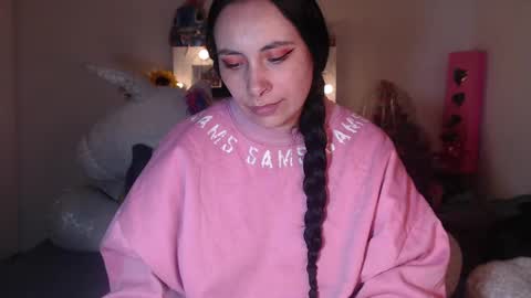 Snapshot of salomefox2 chatting on December 7, 7:49 am yenny online show from December 7, 7:49 am