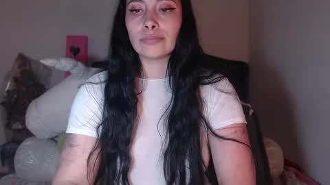 Snapshot of salomefox2 chatting on February 19, 7:39 am yenny online show from February 19, 7:39 am