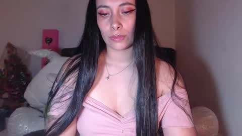 Snapshot of salomefox2 chatting on February 25, 4:14 am yenny online show from February 25, 4:14 am