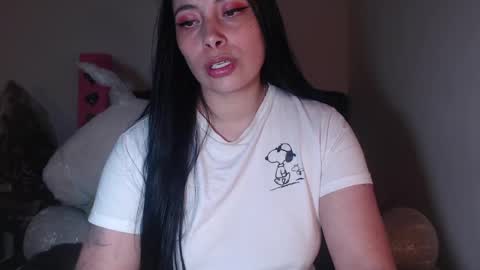 Snapshot of salomefox2 chatting on March 5, 4:13 am yenny online show from March 5, 4:13 am