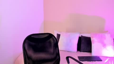 Snapshot of salomesimos1 chatting on May 8, 11:10 pm Salome online show from May 8, 11:10 pm