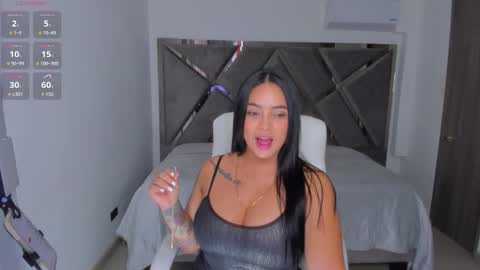 Snapshot of salommecruz01 chatting on November 30, 10:25 pm Salomme Cruz online show from November 30, 10:25 pm