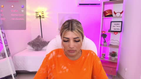 Snapshot of saloomee__ chatting on January 17, 11:49 am SALOME online show from January 17, 11:49 am