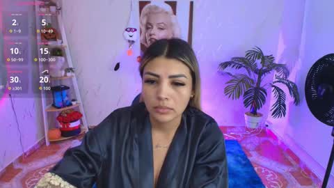 Snapshot of saloomee__ chatting on November 7, 10:15 am SALOME online show from November 7, 10:15 am