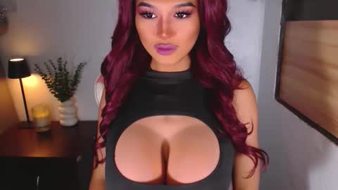 salsalita_claire online show from April 19, 6:10 pm