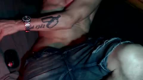 Snapshot of salsbigger chatting on February 11, 10:31 am Anthony Deniro online show from February 11, 10:31 am