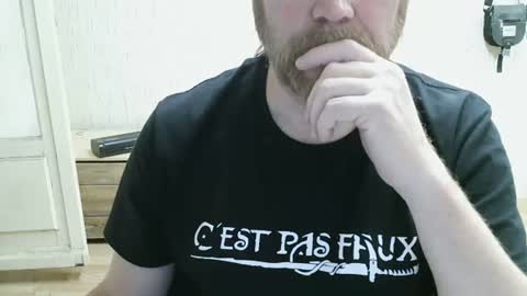 Snapshot of saltimbanquier chatting on June 15, 1:13 pm Saltimbanquier Salt ou Banquier online show from June 15, 1:13 pm