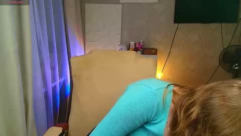 Snapshot of salut_love chatting on November 22, 4:22 am Ruby online show from November 22, 4:22 am