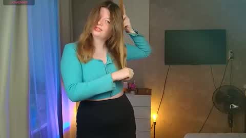 Snapshot of salut_love chatting on November 29, 10:29 am Ruby online show from November 29, 10:29 am