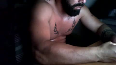 salvatore455935 online show from May 21, 9:55 pm