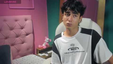 salvatore  online show from December 4, 10:51 pm