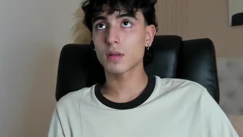 salvatore  online show from January 18, 11:55 pm